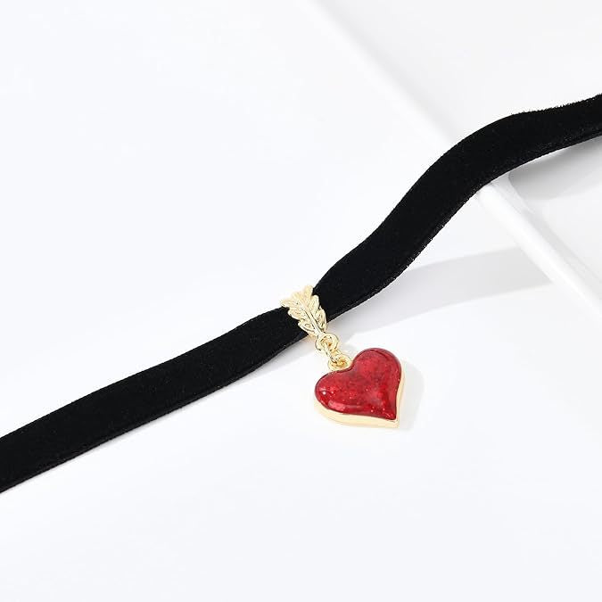 Heart Choker Necklaces for Women Velvet Cute Choker for Woman Heart Accessories for Women Vegas Outfits
