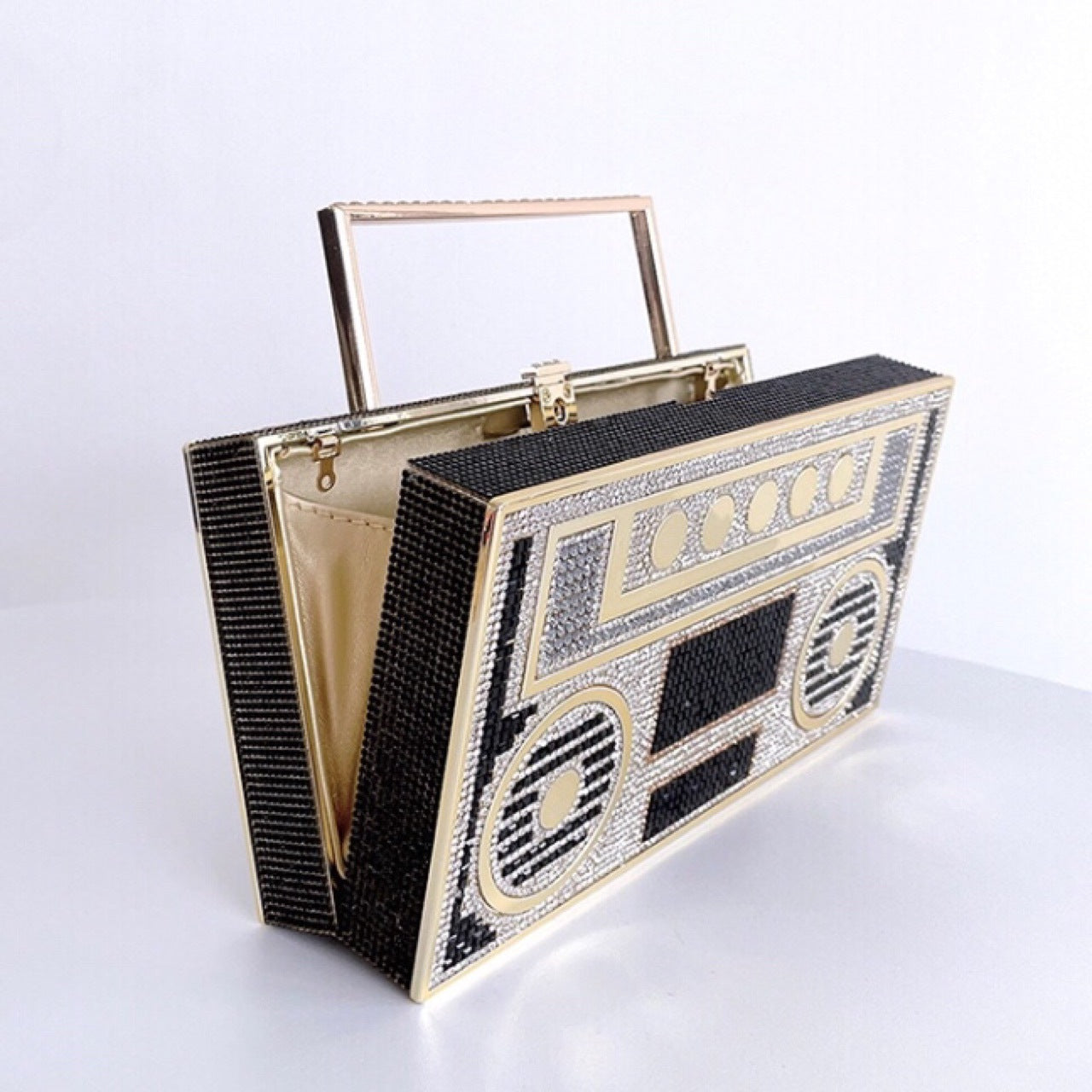 Women Retro Radio Shape BoomBox Crossbody Bag Rhinestone Metal Vintage Evening Clutch Purses