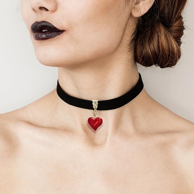 Heart Choker Necklaces for Women Velvet Cute Choker for Woman Heart Accessories for Women Vegas Outfits
